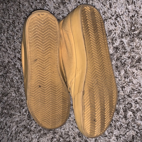 Bangs Shoes - Picture 3 of 5